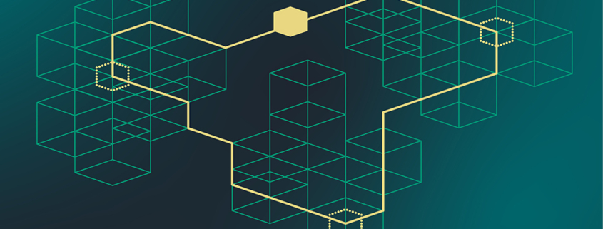 Drei Konstruktionen von dreidimensionalen Gitternetzen werden durch eine Linie verbunden. Auf der Linie fährt ein Würfel. In den Gitternetzen ist markiert, dass er in allen ankommen wird. Die Gitternetze, die Linie und der Würfel sind in hellen Farben. Sie heben sich von einem dunklen Hintergrund ab. Am meisten hervorgehoben sind die verbindende Linie und der Würfel.